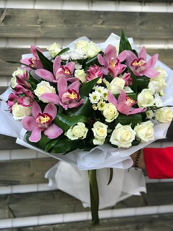 Букет цветов из: Розы и Хризантемы в Тазовском