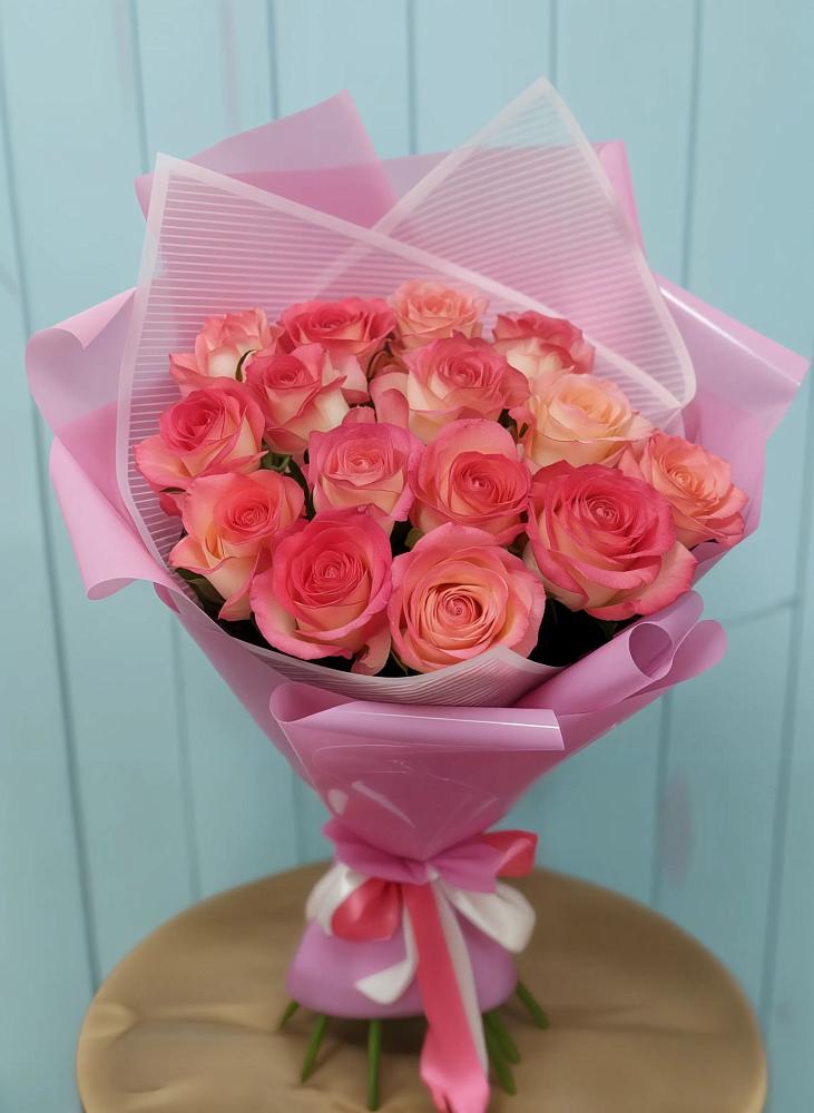Букет 15 Розовых роз Равель в Тазовском
