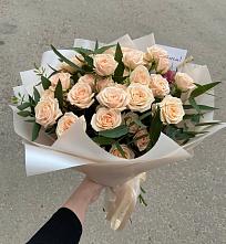 Букет Кремовые розы Латте в Тазовском
