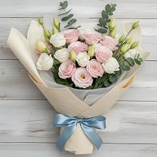 Букет цветов из:  Лизиантусы #REPLACE_PRED# Тазовском