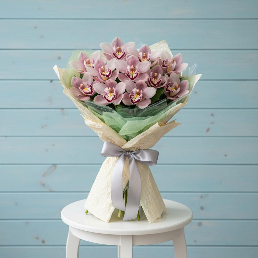 Букет цветов из: Орхидеи и Розы в Тазовском