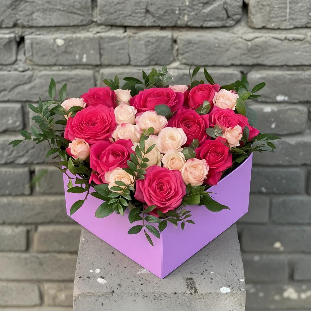 Цветочная композиция из Розы в коробке в Тазовском