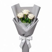 Букет 3 белые розы в Тазовском