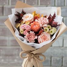 Букет цветов из:  Гвоздики, Хризантемы и Розы в Тазовском