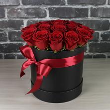 Цветочная композиция из Розы в шляпной коробке в Тазовском