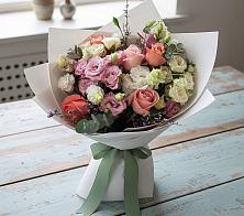 Букет цветов из:  Розы, Лизиантусы и Гвоздики в Тазовском