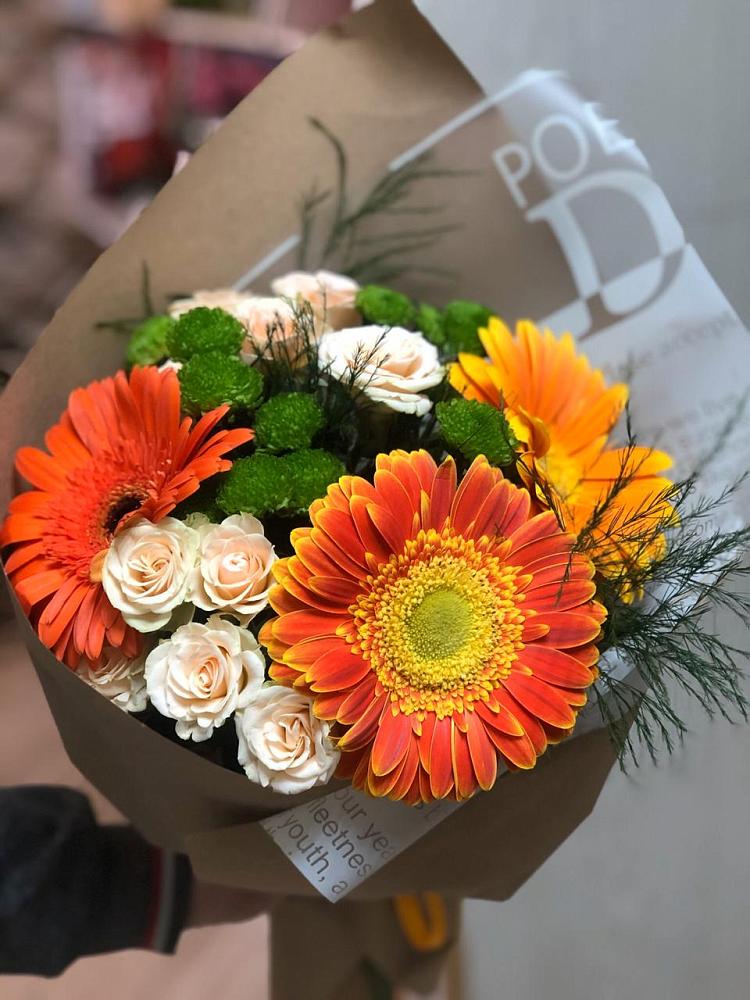 Букет цветов из: Герберы, Хризантемы и Розы в Тазовском