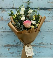 Букет цветов из:  Розы и Лизиантусы в Тазовском